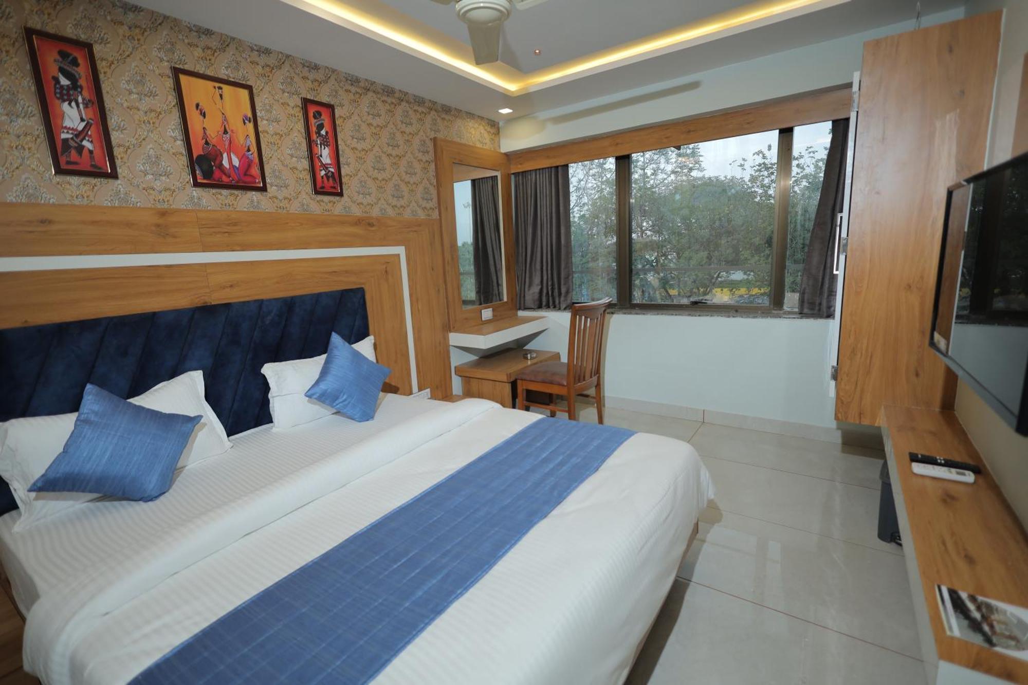Hotel Rk Fortune Ahmedabad Ngoại thất bức ảnh
