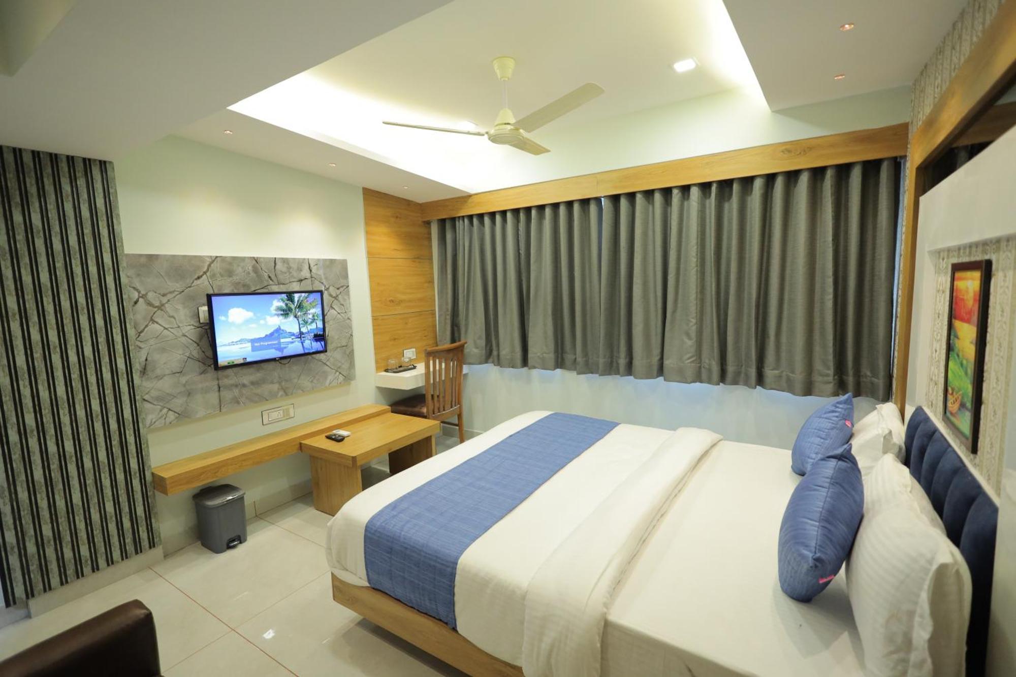 Hotel Rk Fortune Ahmedabad Ngoại thất bức ảnh