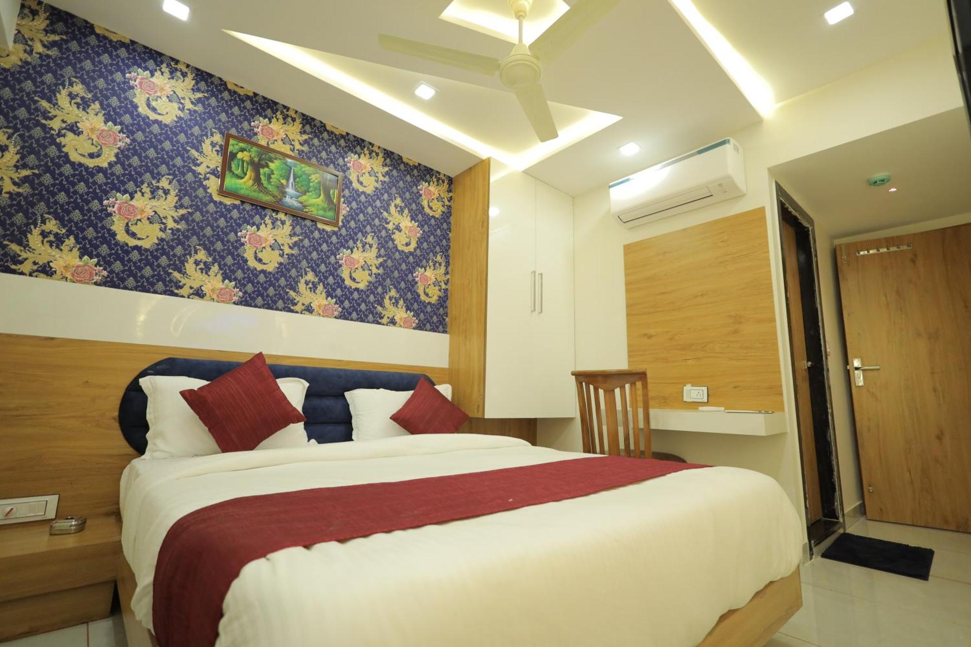 Hotel Rk Fortune Ahmedabad Ngoại thất bức ảnh